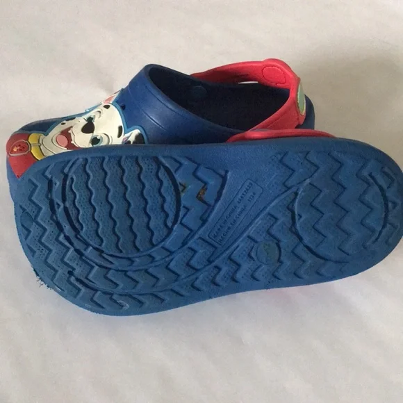 Croc style kids slip on clog. - Picture 6 of 10